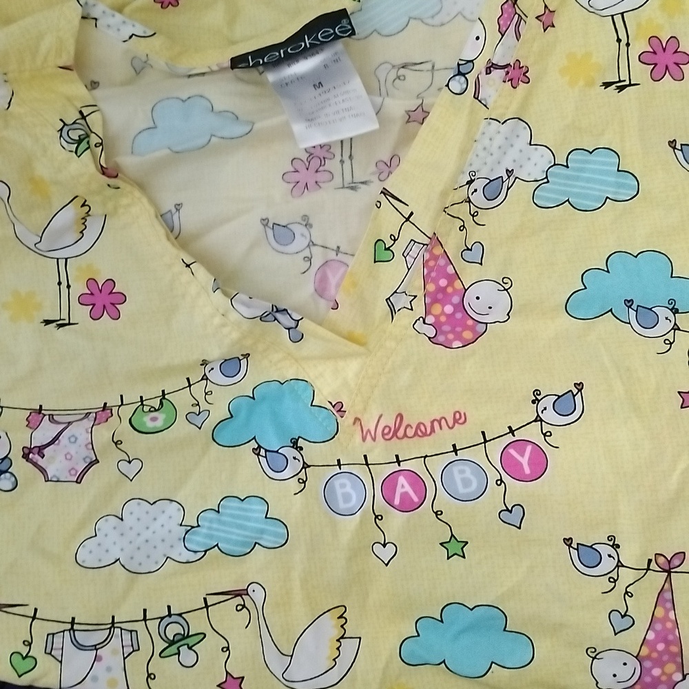Cherokee scrubs top